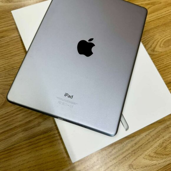 Apple iPad Air 2 – 128GB Wi-Fi With Box & Charger Like New Condition - Picture 10 of 12